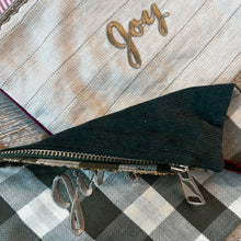 Load image into Gallery viewer, Festive Pouches