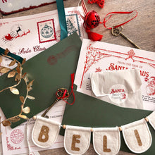 Load image into Gallery viewer, Santa Gifting Pack