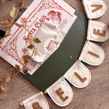 Load image into Gallery viewer, Santa Gifting Pack