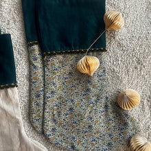 Load image into Gallery viewer, Luxury Stockings