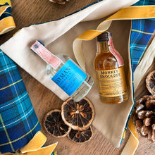 Load image into Gallery viewer, Luxury Christmas Crackers X Gulp