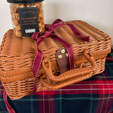 Load image into Gallery viewer, Hot Chocolate Hamper