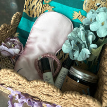 Load image into Gallery viewer, Pyjama Hamper