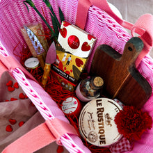 Load image into Gallery viewer, Cheese Hamper