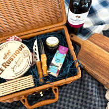 Load image into Gallery viewer, Cheese Basket