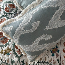 Load image into Gallery viewer, Duck Egg and Cream