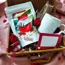 Load image into Gallery viewer, Valentines Hot Chocolate Gift