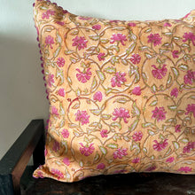 Load image into Gallery viewer, Peach