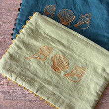 Load image into Gallery viewer, Seashell Pouches