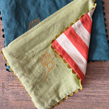 Load image into Gallery viewer, Seashell Pouches