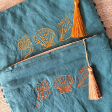 Load image into Gallery viewer, Seashell Pouches
