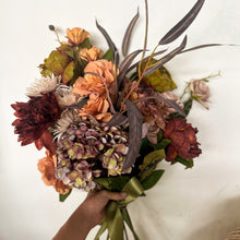 Load image into Gallery viewer, Autumnal Bouquet