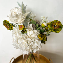 Load image into Gallery viewer, Classic Bouquet