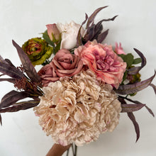 Load image into Gallery viewer, Blush Bouquet