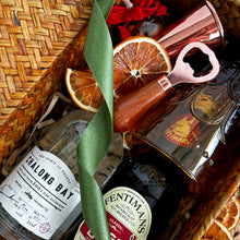 Load image into Gallery viewer, Festive Rum Hamper