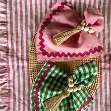 Load image into Gallery viewer, Pretty in Pink