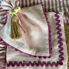 Load image into Gallery viewer, Pretty in Pink