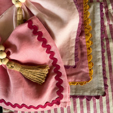 Load image into Gallery viewer, Pretty in Pink