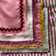 Load image into Gallery viewer, Pretty in Pink