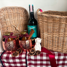Load image into Gallery viewer, Deluxe Mulled Wine Hamper X Gulp