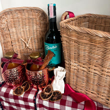 Load image into Gallery viewer, Deluxe Mulled Wine Hamper X Gulp