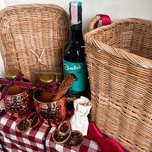 Load image into Gallery viewer, Deluxe Mulled Wine Hamper X Gulp