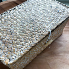 Load image into Gallery viewer, Mini Wine Hamper