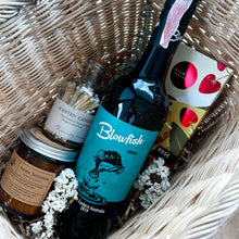 Load image into Gallery viewer, Wine Hamper and Candle