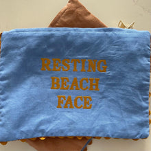 Load image into Gallery viewer, Resting Beach Face