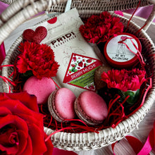 Load image into Gallery viewer, Sweet Love Hamper