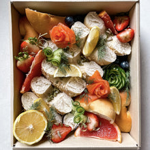 Load image into Gallery viewer, Brunch Grazing Platter Box