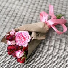 Load image into Gallery viewer, Roses