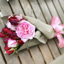 Load image into Gallery viewer, Roses