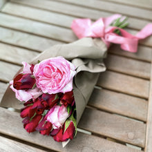 Load image into Gallery viewer, Roses