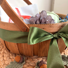 Load image into Gallery viewer, Autumnal Hamper
