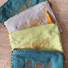 Load image into Gallery viewer, Seashell Pouches
