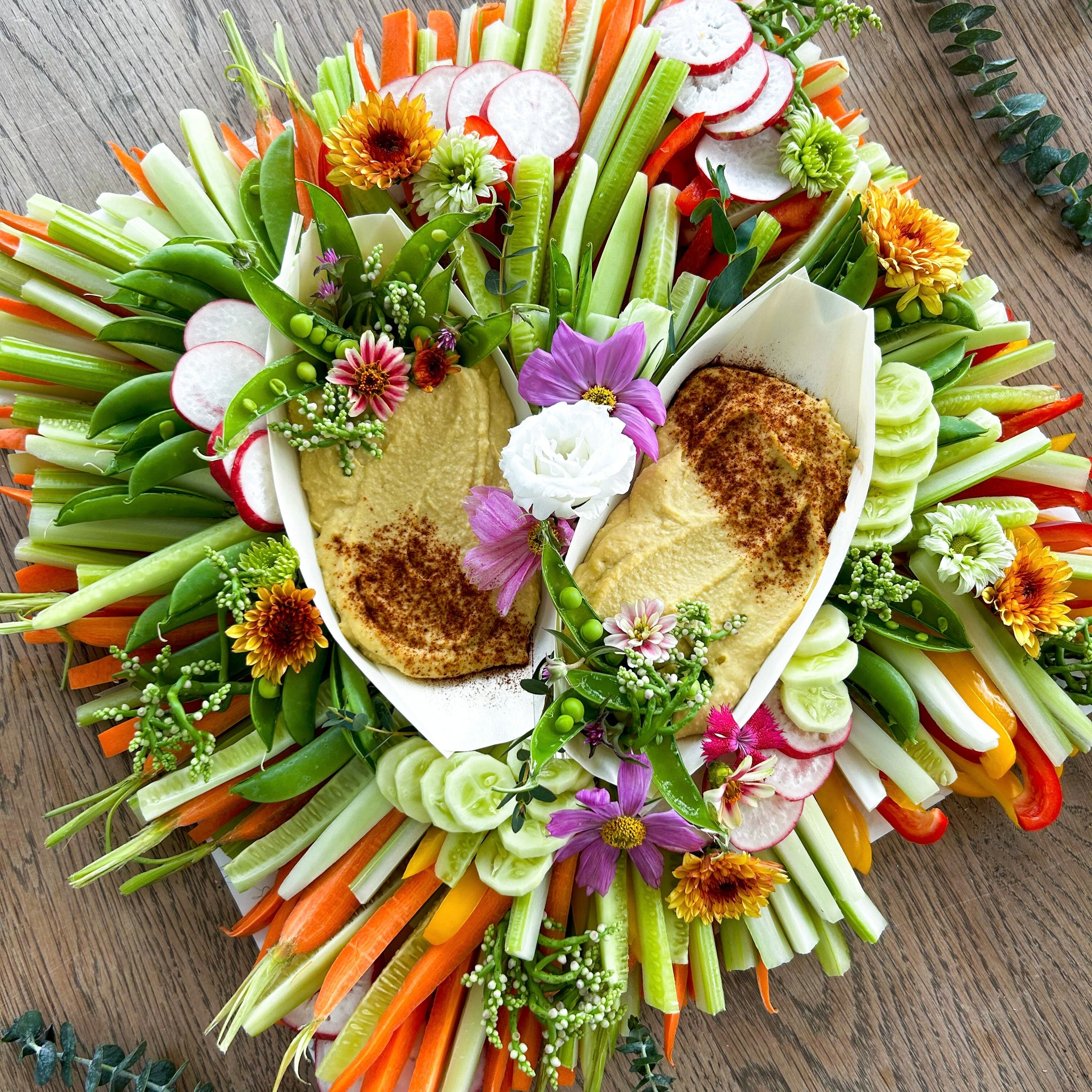 Crudités and Hummus Platter – Graze+Blossom - Main Image
